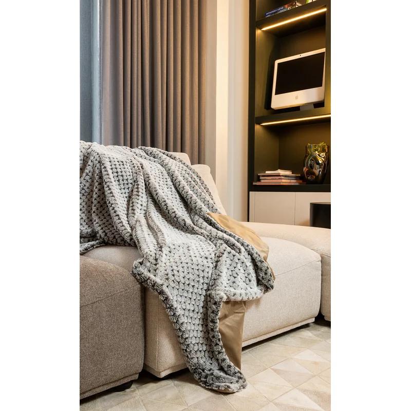 Luxe Chinchilla Faux Fur 50" x 60" Plush Throw Blanket