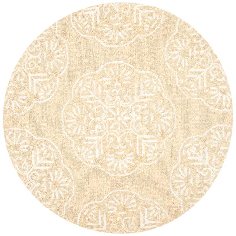 Safavieh Bella Hand Tufted Wool Floral Rug