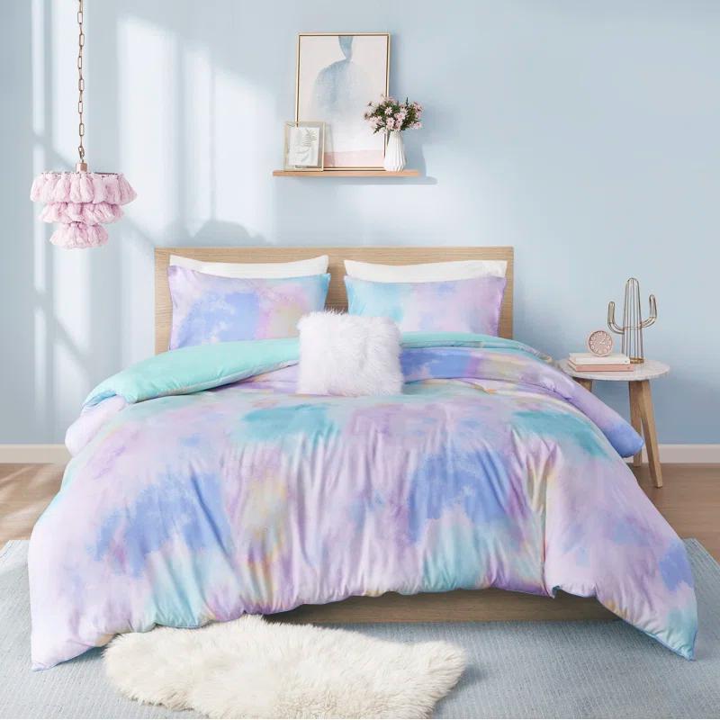 Intelligent Design Cassiopeia Watercolor Tie Dye Printed Duvet Cover Set with Throw Pillow