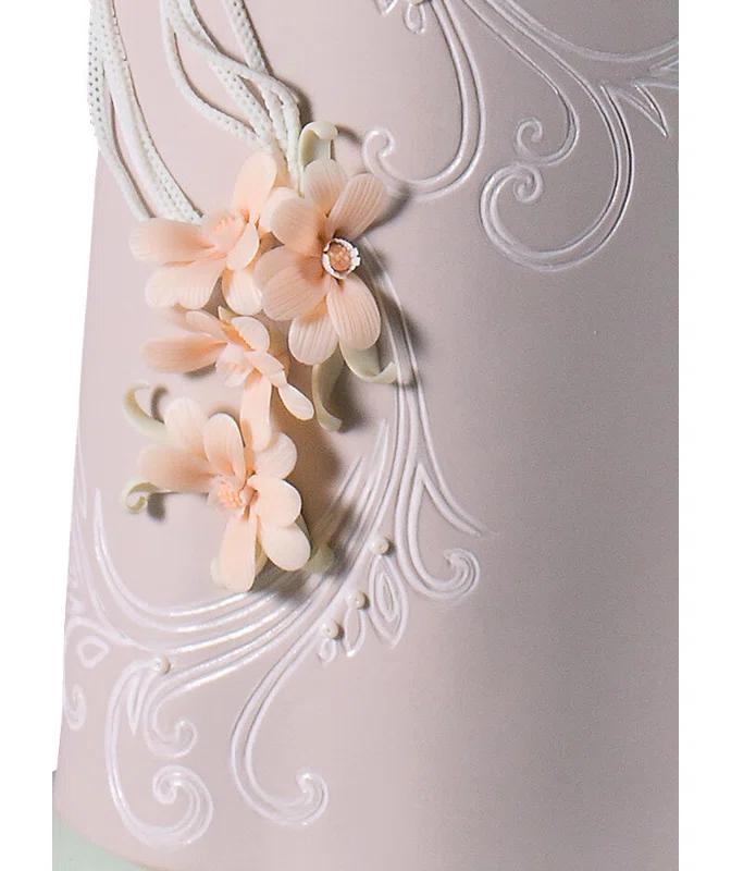 Lladro Haute Allure Exclusive Model Woman Figurine