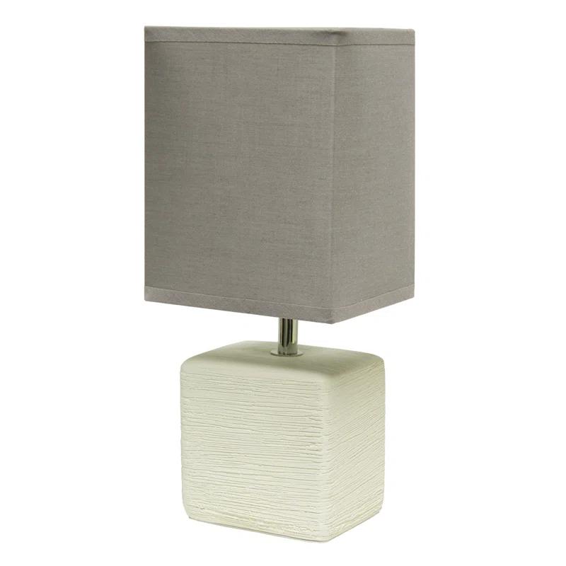 Eagarville Table Lamp