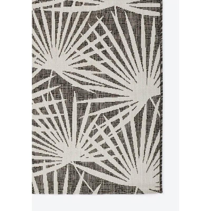 Novogratz Villa Floral Gray/White Indoor / Outdoor Area Rug