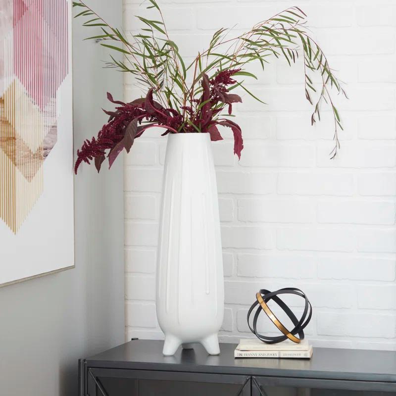 CosmoLiving by Cosmopolitan Cosmoliving By Cosmopolitan White Ceramic Contemporary Vase