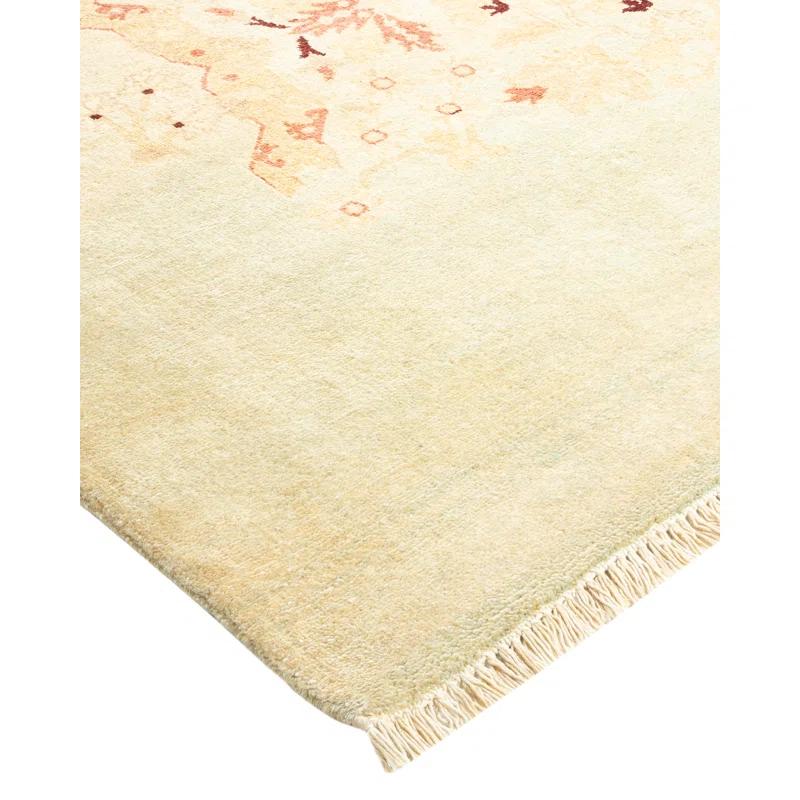 Ivory Floral Hand-Knotted Wool Rectangular Area Rug 8' x 10'