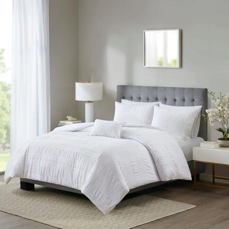 Nicolette White Cotton Seersucker Queen Duvet Cover Set