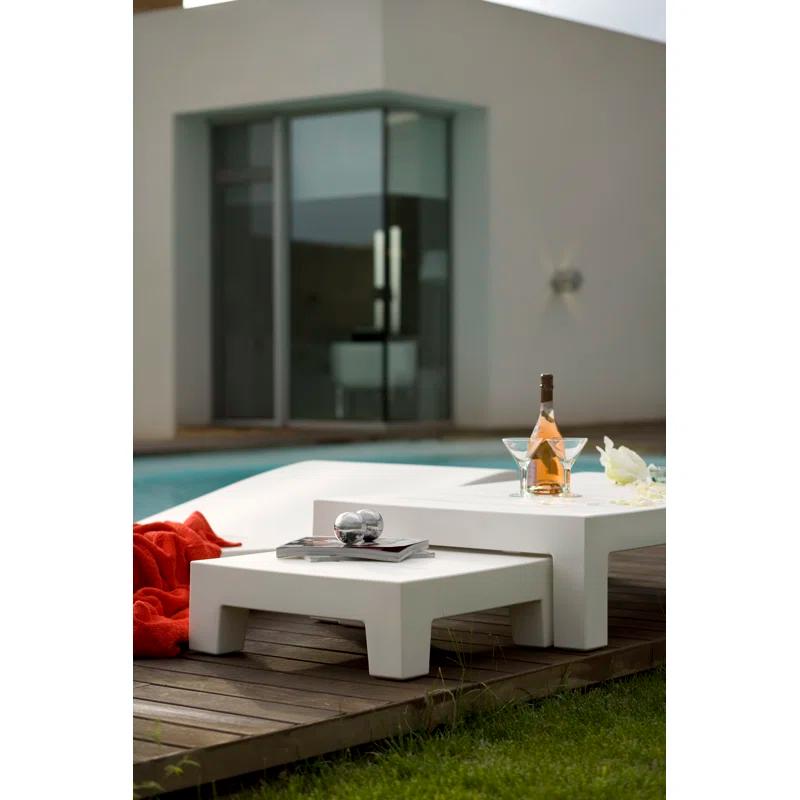 Jut Plastic/Resin Dining Table