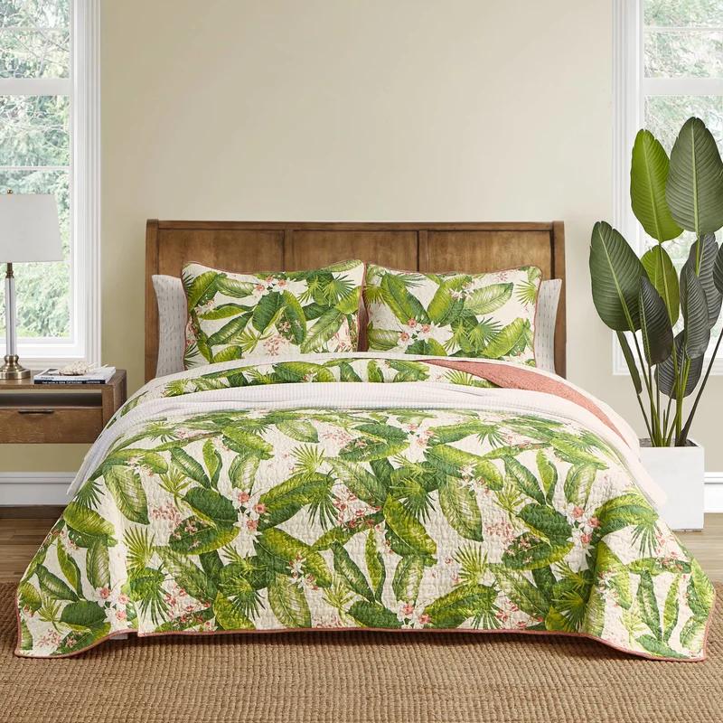 Ecru Cotton Full/Queen Reversible Quilt Set with Palm Leaf Design