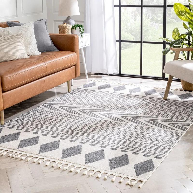 Gray Geometric Medium Pile Synthetic Area Rug