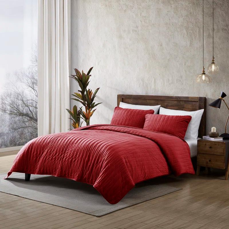 Brielle Premium Modern & Contemporary Velvet Quilt Set