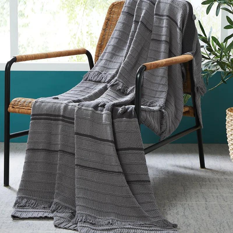 Modern Threads Edda Modern Cotton Throw