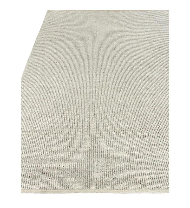 Serene Pebble Light Silver 6' x 9' Hand-Woven Wool Blend Area Rug