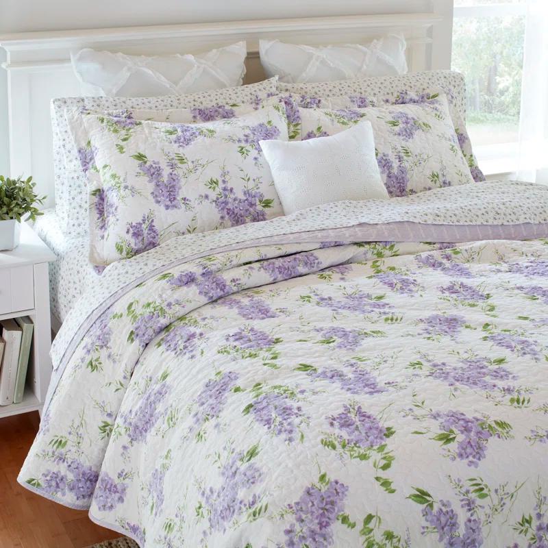 Lilac Wisteria and Green Leaves Reversible Cotton Quilt Set, Full/Queen