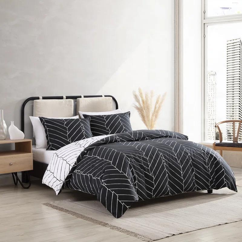City Scene Ceres Black Standard Cotton 150 TC Reversible Duvet Cover Set