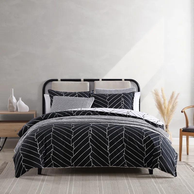 Reversible King Duvet Cover Set in Black and White Herringbone