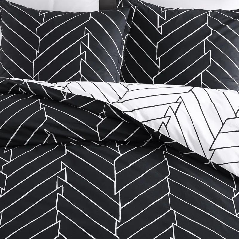 Reversible King Duvet Cover Set in Black and White Herringbone