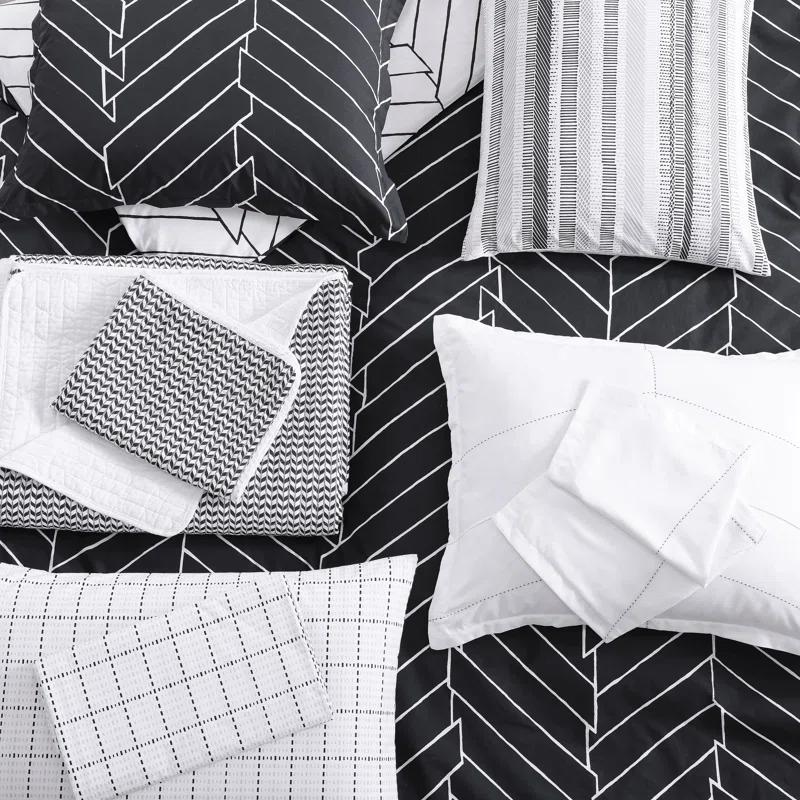 Reversible King Duvet Cover Set in Black and White Herringbone