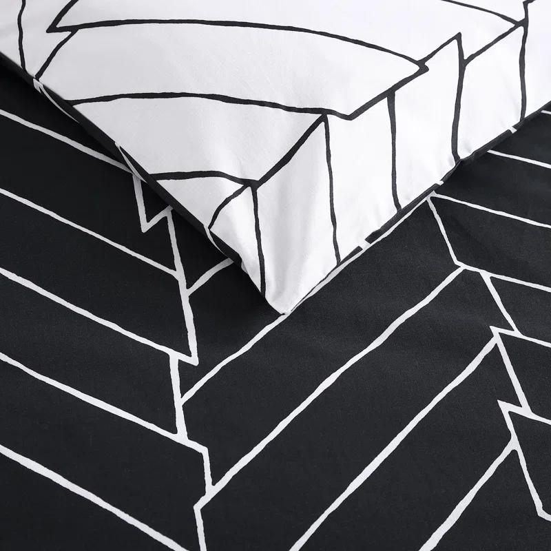 Reversible King Duvet Cover Set in Black and White Herringbone