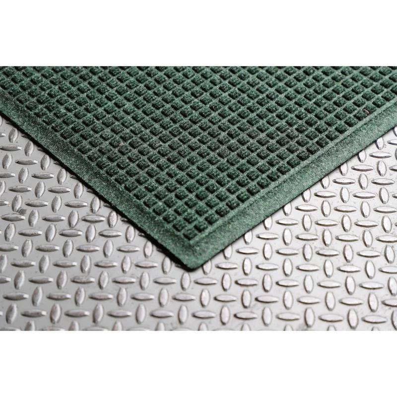 Eco-Friendly Waterhog Cubes Outdoor Doormat in Evergreen