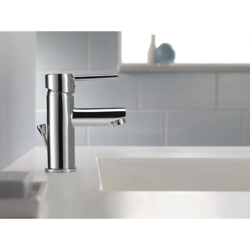 Modern Chrome Single Handle Bathroom Faucet with Drain Assembly