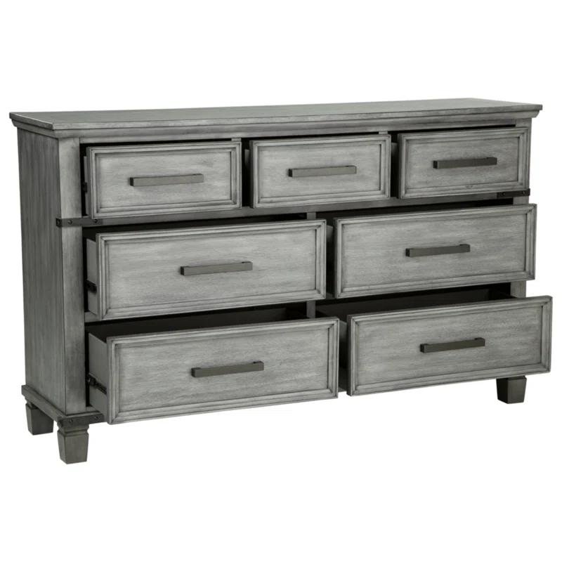 Russelyn Transitional 7-Drawer Double Dresser in Weathered Gray