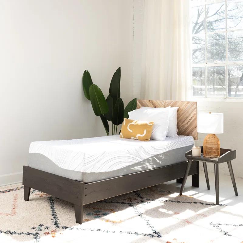 Signature Design by Ashley Serena Ultra Plush Memory Foam Mattress