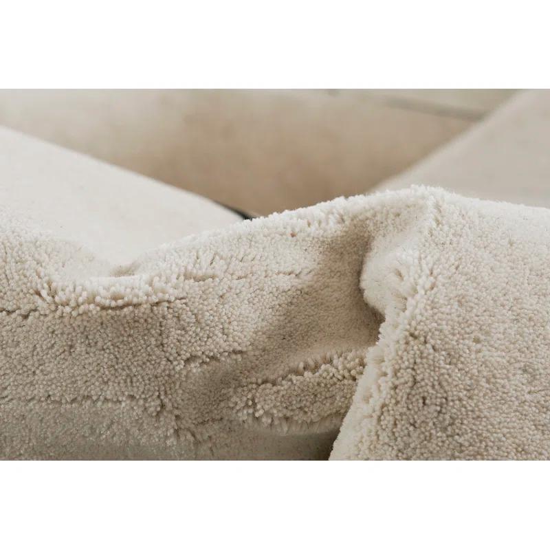 Shayla Hand-Tufted Wool Rug - White / 9' x 12'