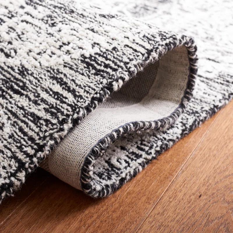 Charlton Home® Batichon Hand Tufted 60% Wool, 20% Bamboo Silk, 20% Cotton With Cotton Backing Oriental Rug