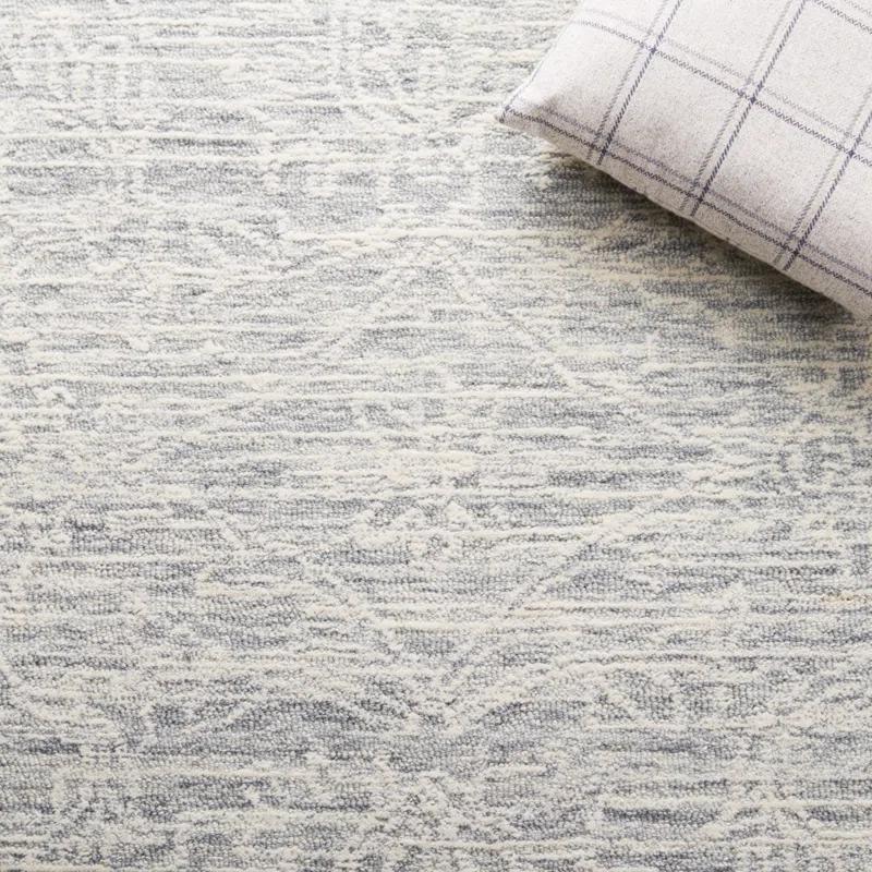Bungalow Rose Roslyn Hand Tufted 80% Wool And 20% Cotton Floral Rug