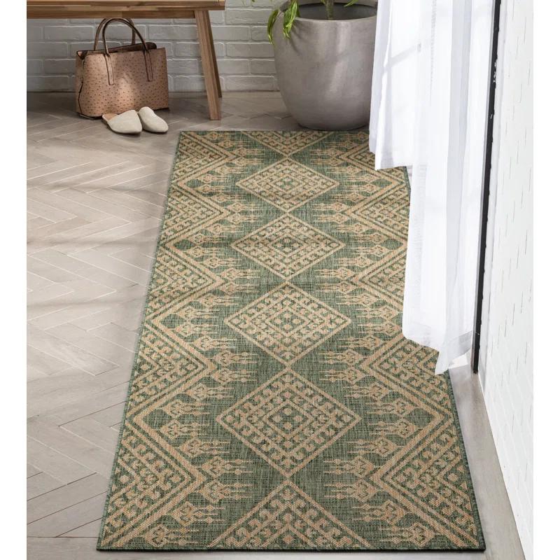 Cascade Diamond Green Synthetic 2'7" x 9'10" Flat-Weave Runner Rug