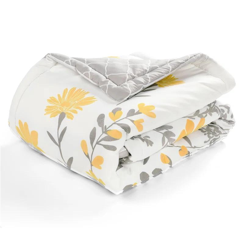 Lush Decor Aprile Throw