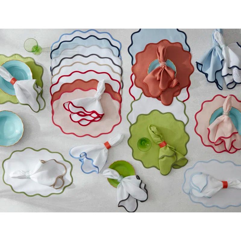 Scallop Edge Oval Placemat