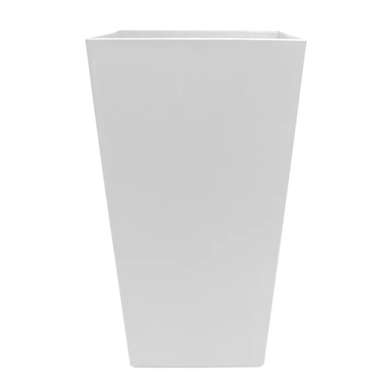 Bloem Finley Modern 20-in Recycled Plastic Indoor/Outdoor Square Vertical Planter