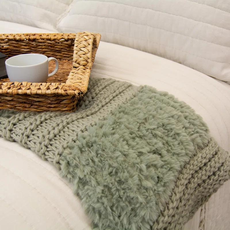 Donna Sharp Knitted Throw Blanket