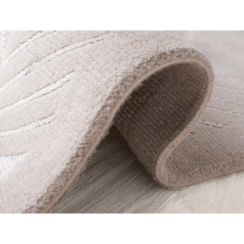 Monroe Chevron Sterling 2' x 3' Hand-Knotted Wool-Viscose Rug