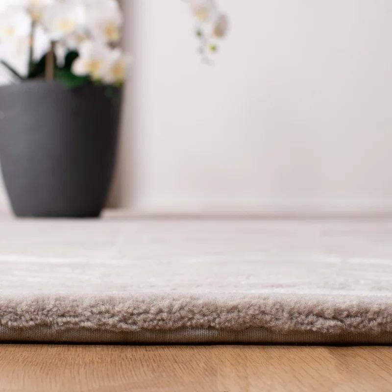 Monroe Chevron Sterling 2' x 3' Hand-Knotted Wool-Viscose Rug