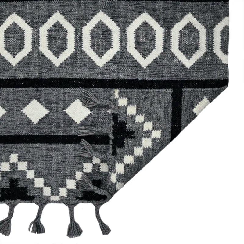 Union Rustic Oneil Moroccan Handmade Wool Gray Area Rug