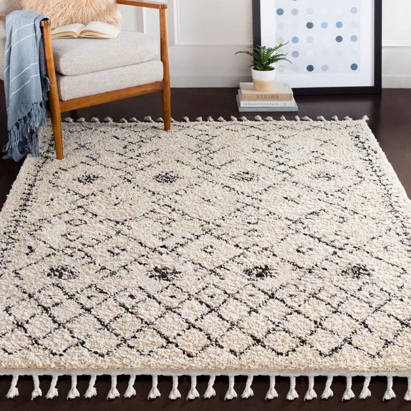Chatham Square 94" Gray Braided Shag Synthetic Area Rug