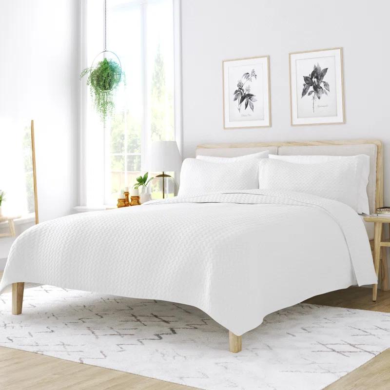 Herring Stitched Super Soft Twin Coverlet Set in White