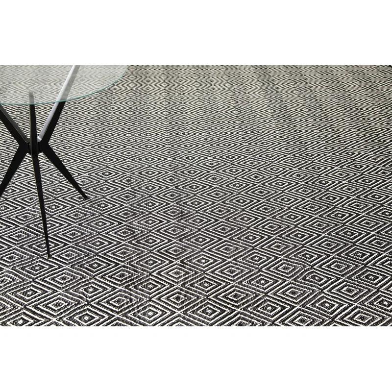 Ivory Diamond Harmony 6' x 9' Flatwoven Synthetic Area Rug