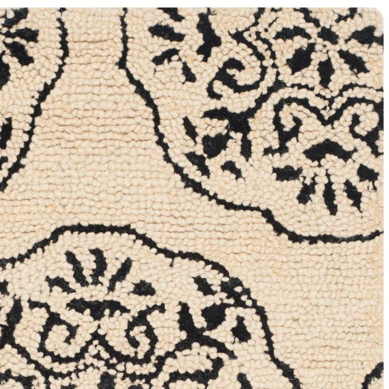 Safavieh Bella Hand Tufted Wool Damask Rug