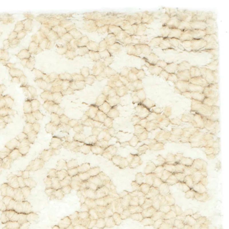 Safavieh Bella Hand Tufted Wool Floral Rug