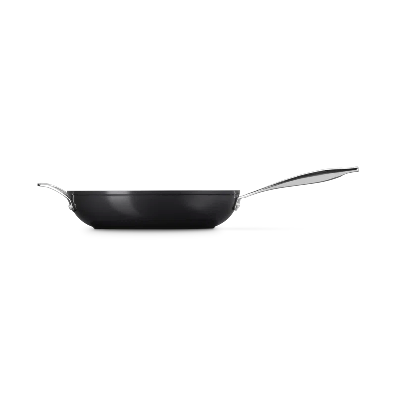 Le Creuset ® Essential Ceramic Non-Stick Stir Fry Pan