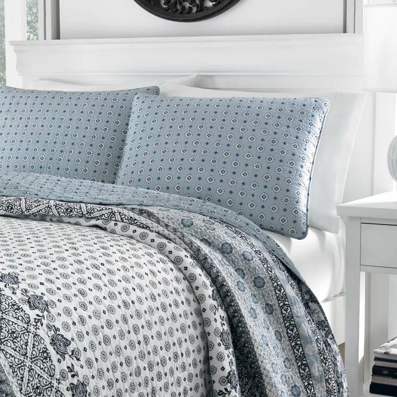 Fenwick Reversible Quilt Set