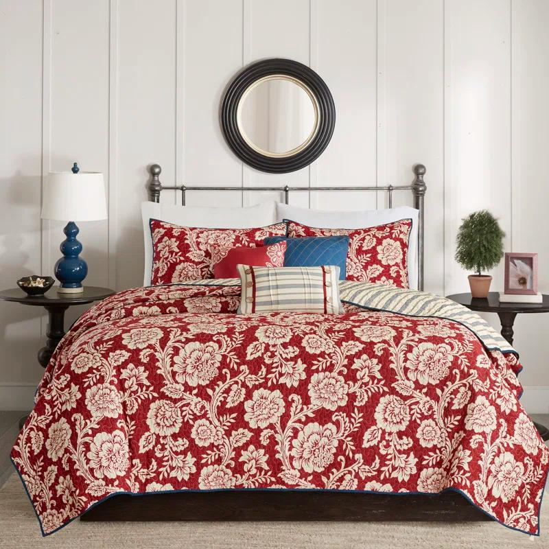 Madison Park Lucy Reversible Cotton Twill Quilt Set with Throw Pillows