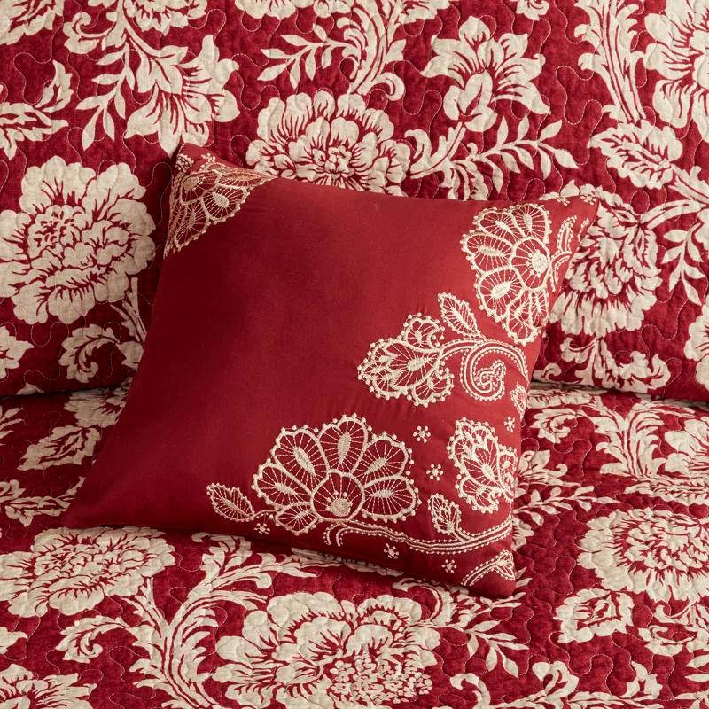 Madison Park Lucy Reversible Cotton Twill Quilt Set with Throw Pillows