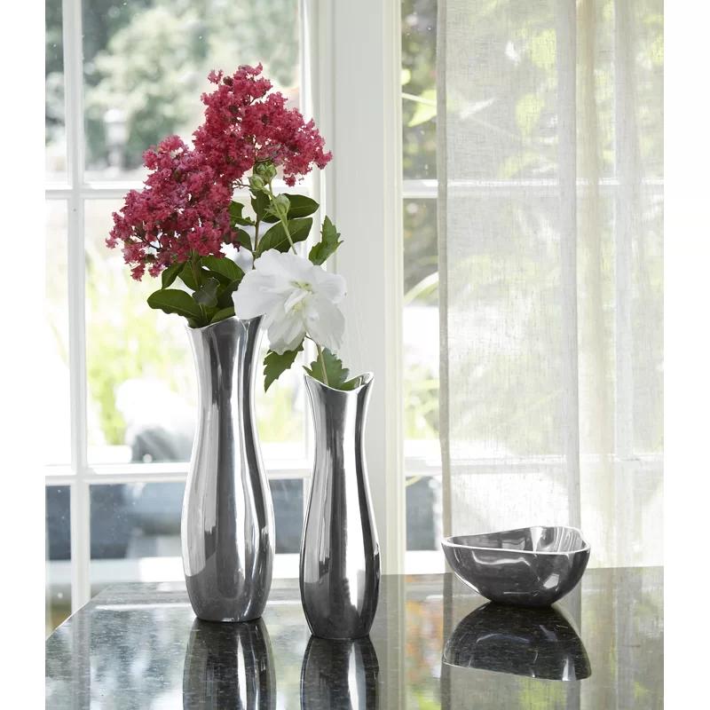 Sleek Metal Bouquet Vase with Seductive Curves