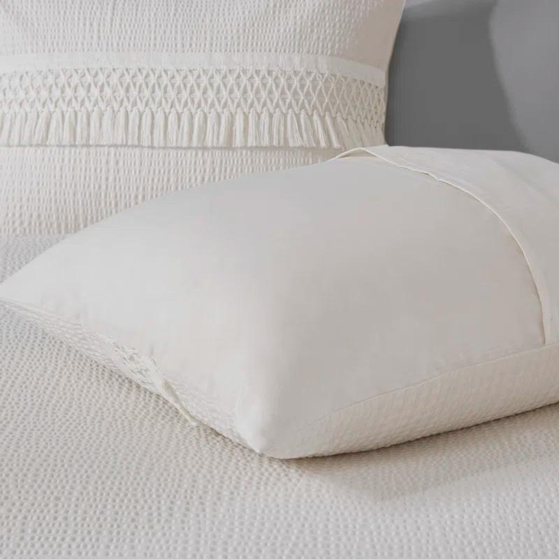 Amaya Ivory Full/Queen Cotton Seersucker Duvet Set with Tassel Trims