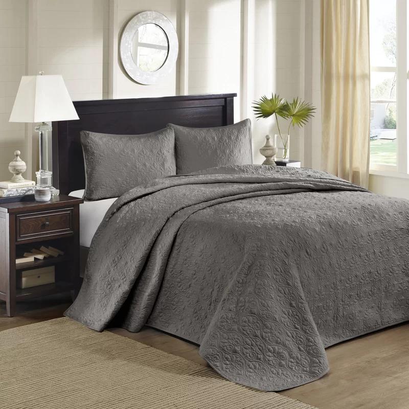 Cottage Charm Dark Grey Reversible Queen Bedspread Set with Classic Stitch