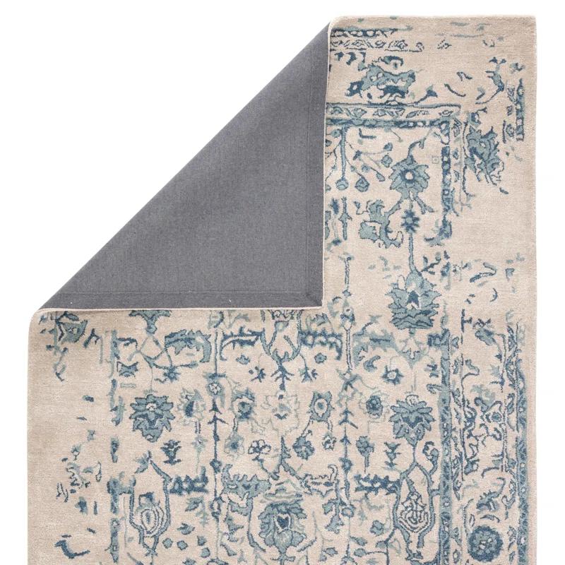 Sidney/Sydney Wool Floral Rug