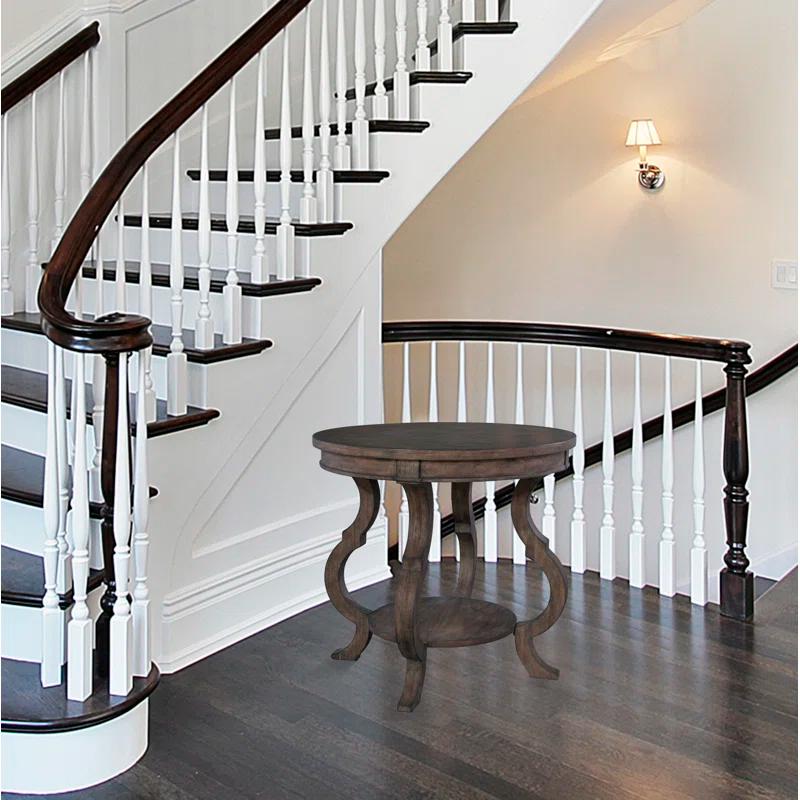 Hekman Round Lamp Table With Shaped Legs 23506 Lincoln Park